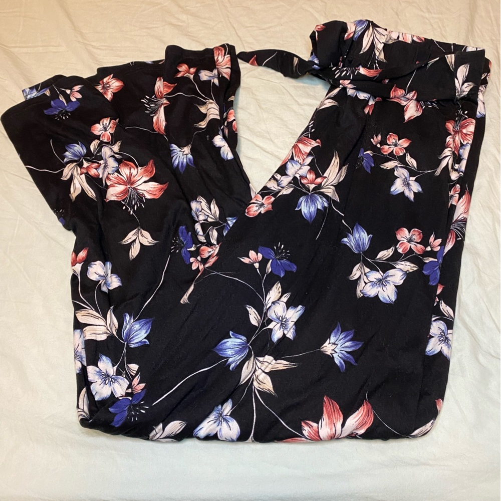 High waisted plus size wide leg pants.